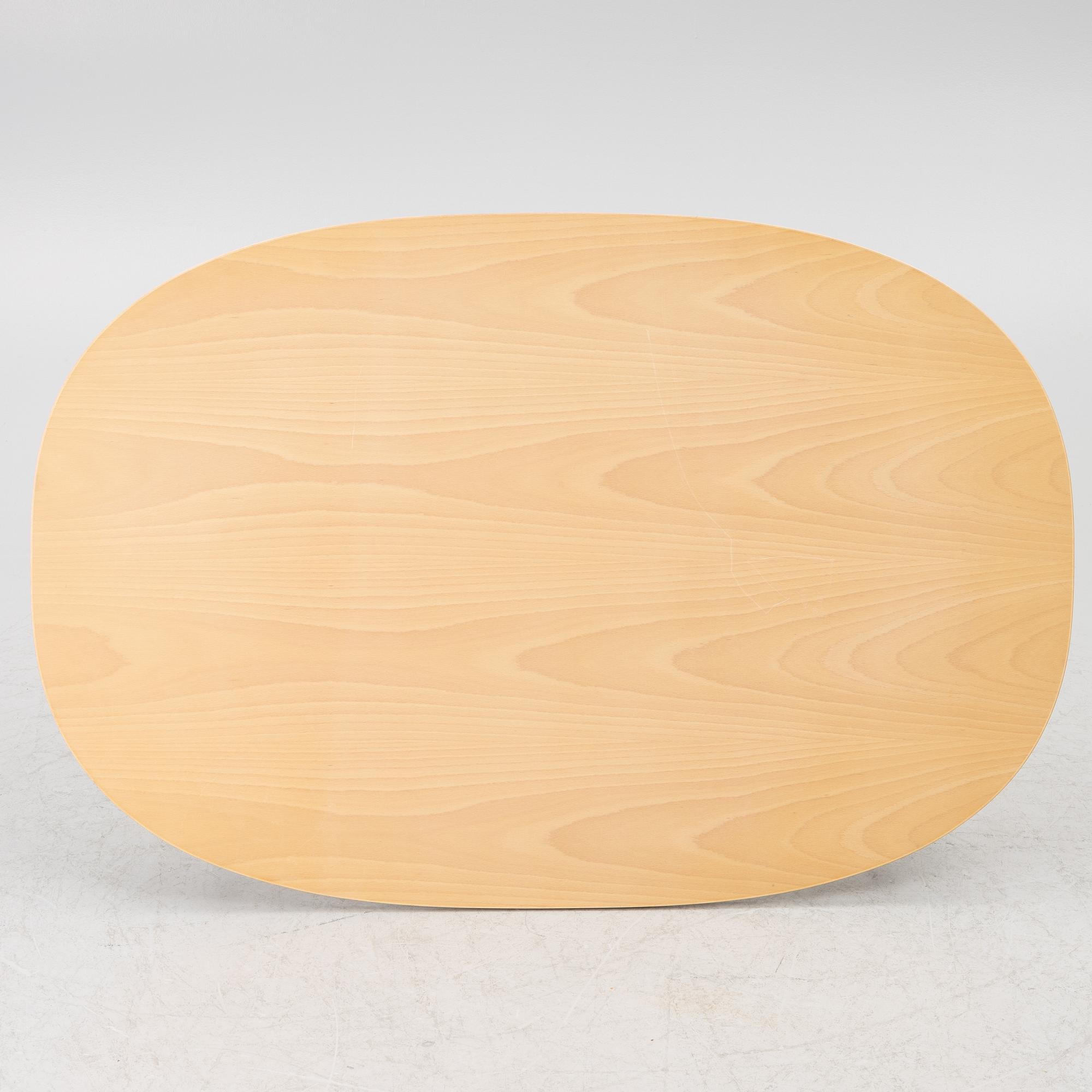 Bruno Mathsson, a 'Superellips' coffee table, Fritz Hansen, Denmark, the year 2000.