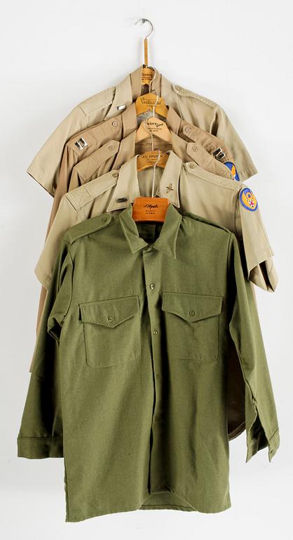 UNIFORMSDELAR, 10 st, USA, 1900-talets andra hälft.