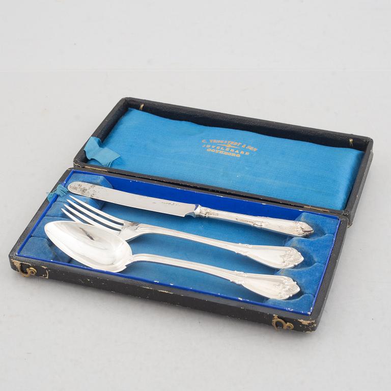 A Swedish Silver Travel Cutlery Set, mark of Carl Tengstedt & Son, Gothenburg 1880-81 (3 pieces).