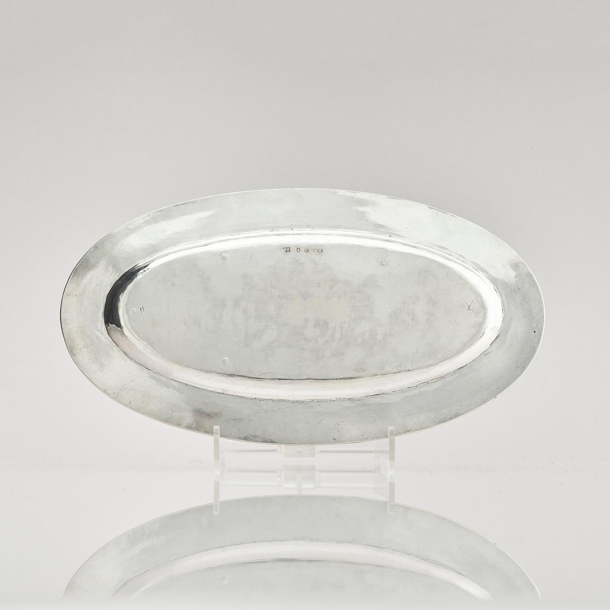 A pair of Swedish parcel-gilt silver dessert bowls with stand, mark of Gustaf Möllenborg, Stockholm 1830.