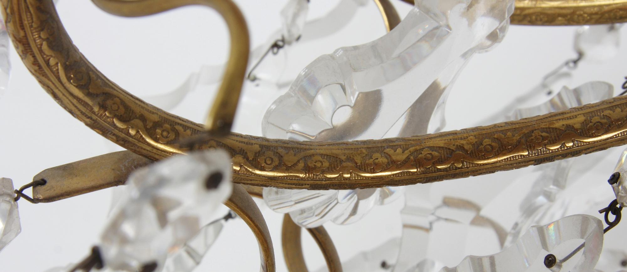 LJUSKRONA, rokokostil. H 56.
Proveniens: Git Gay.