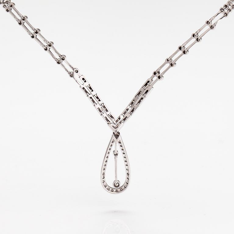 An 18K white gold necklace with diamonds ca. 1.25 ct in total.