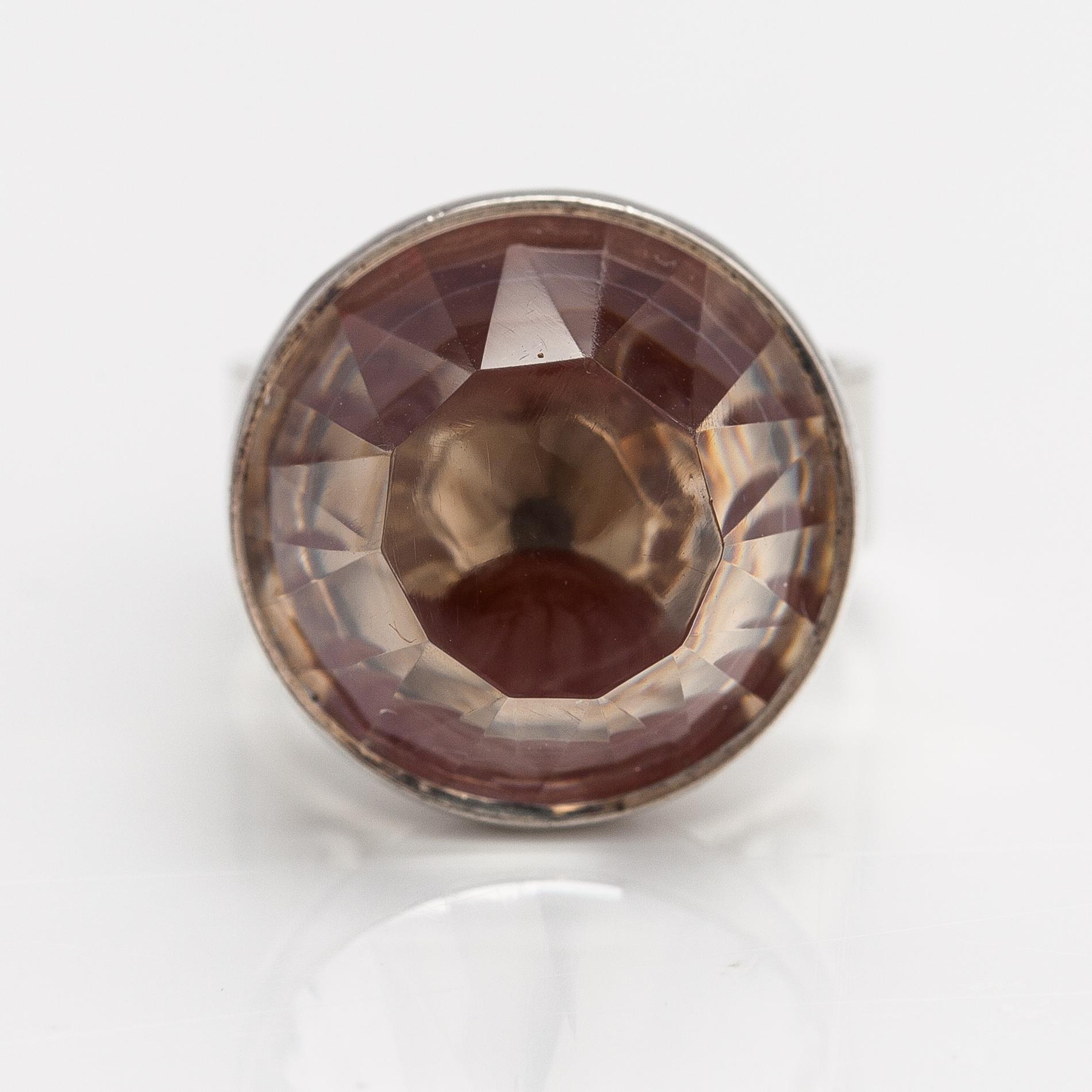 Elis Kauppi, A sterling silver ring with a rock crystal and chalcedony. Kupittaan kulta, Turku.