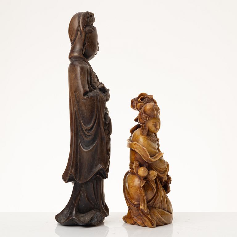 Skulpturer, två stycken, bambu och sten. Sen Qingdynasti.