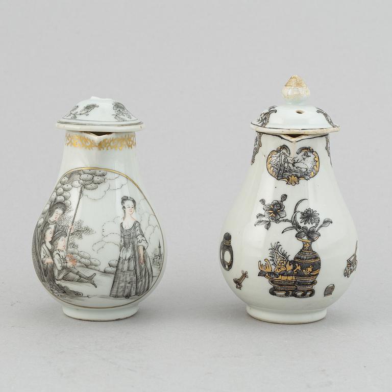 Two grisaille export porcelain pots  with covers, Qing dynasty, 18th century.