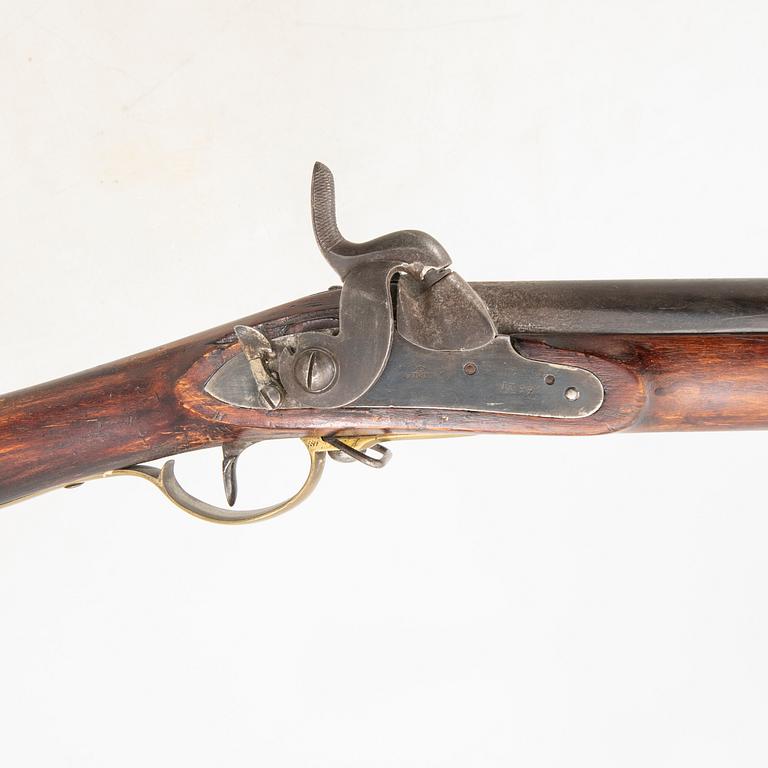Slaglåsgevär, svenskt, kortat m/1815-45.