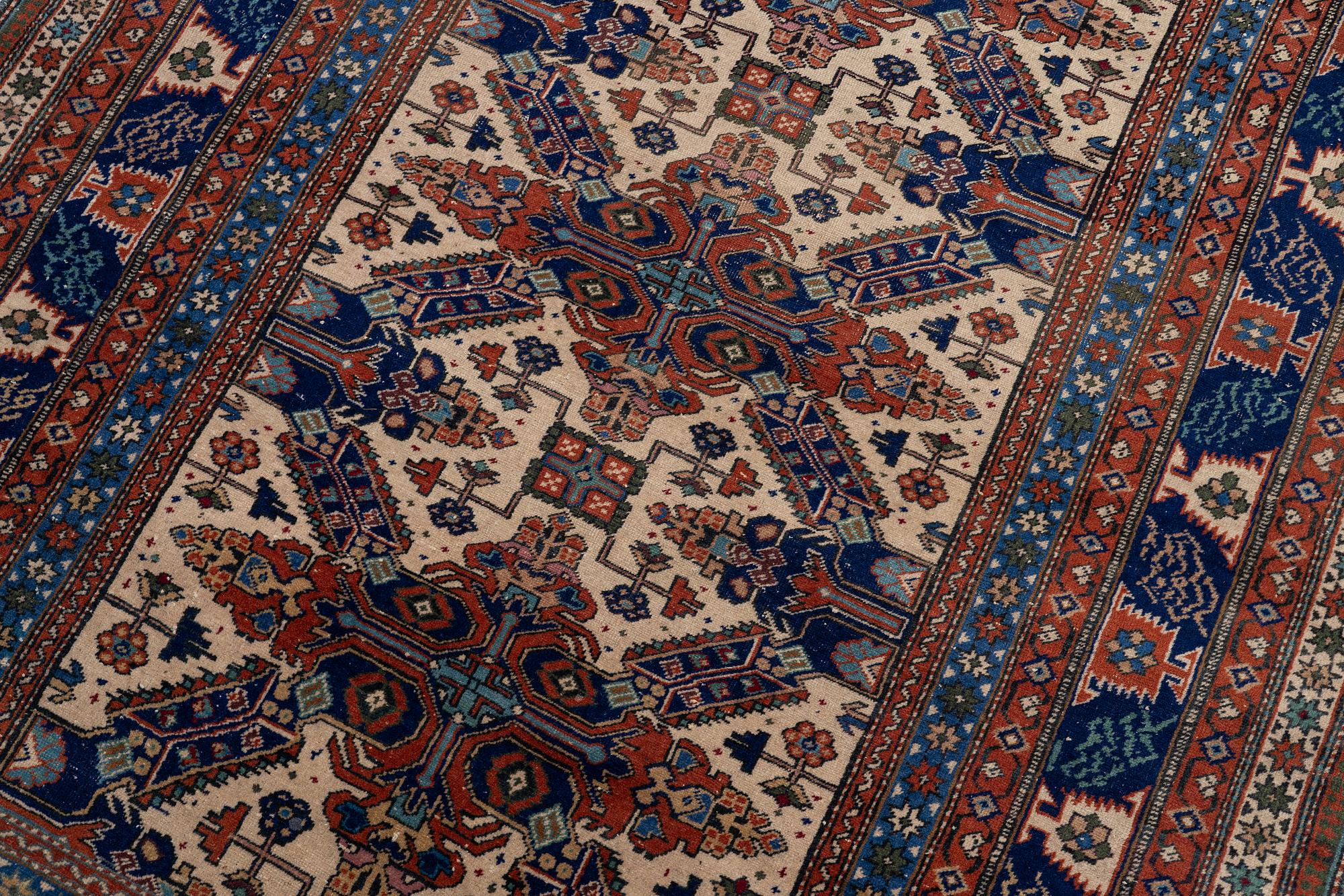 Carpet, northwest Persian, antique, approx. 165 x 120 cm.