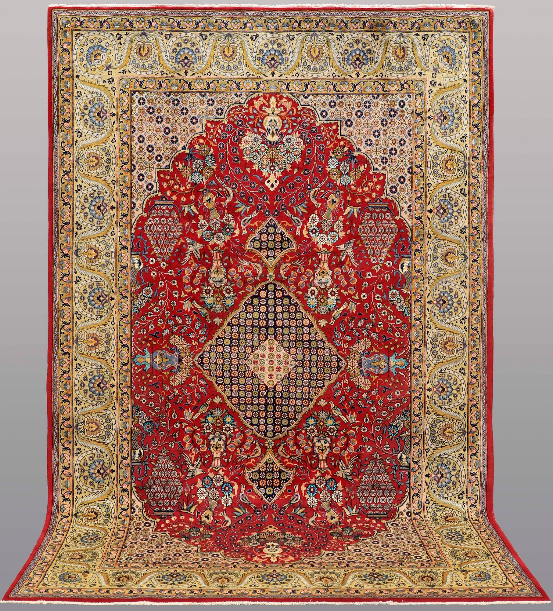 MATTO, Figural Ghom part silk, ca 330 x 210.