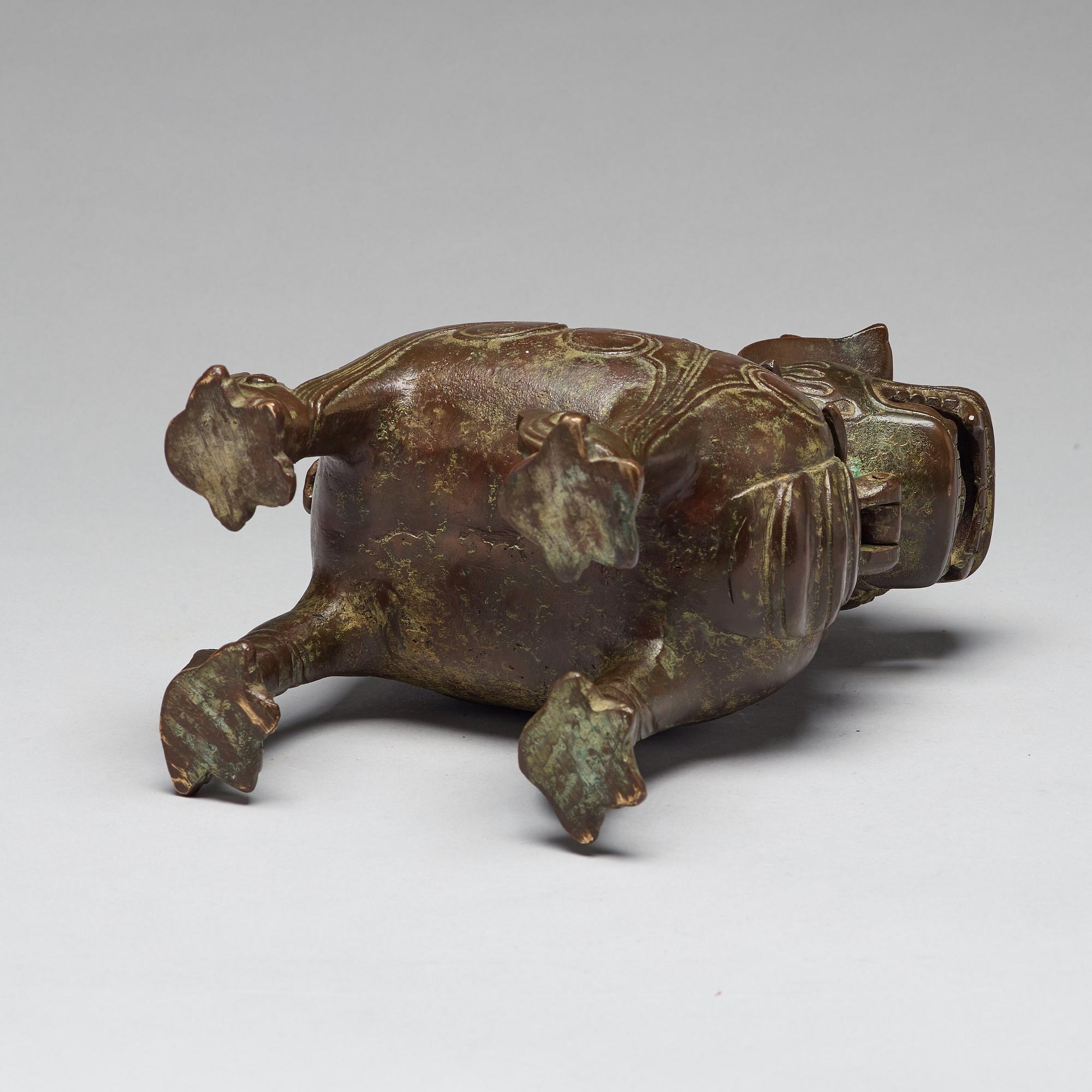 RÖKELSEKAR, brons. Qingdynastin (1664-1912).