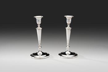 424. A PAIR OF CANDLESTICKS.