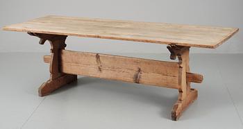 565. A Swedish 18/19th cent table.