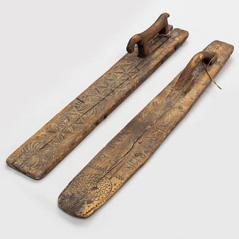 MANGELBRÄDEN, 2 stycken, 1600-tal och 1700-tal.