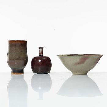 Carl-Harry Stålhane, two stoneware vases and a bowl, Designhuset, Lidköping.