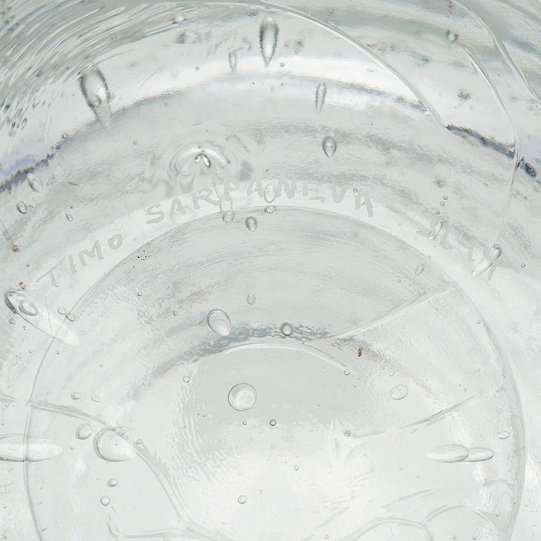 AN "ARCHIPELAGO" GLASS BOWL BY TIMO SARPANEVA FOR IITTALA, signed Timo Sarpaneva -3144.