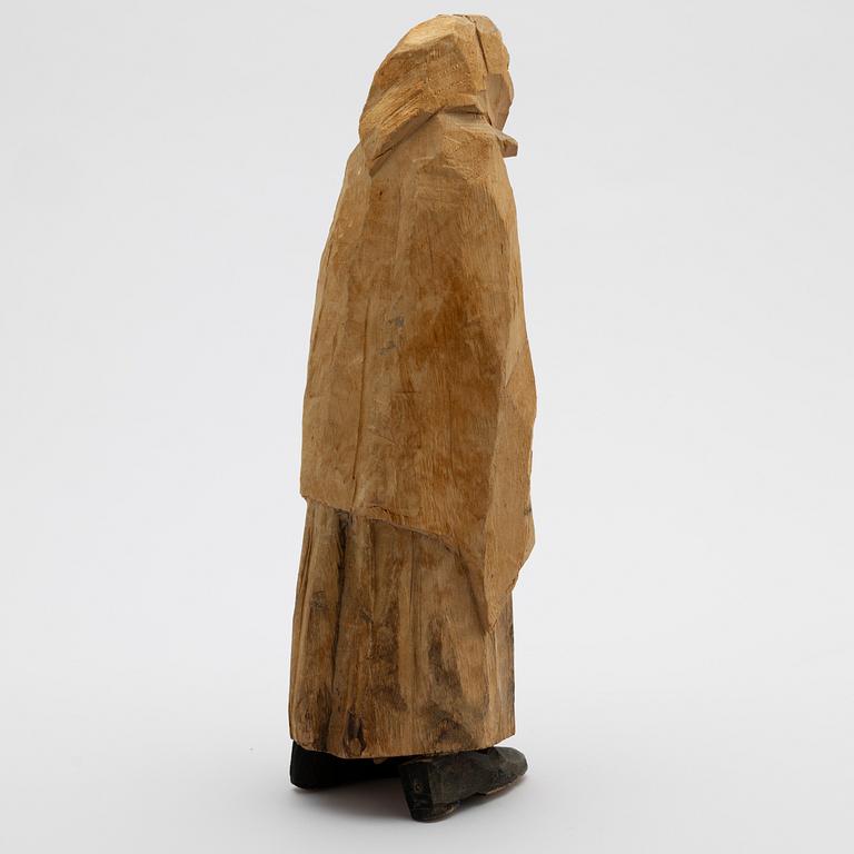 Axel Petersson Döderhultarn, figure, Old Woman, from "Auction".