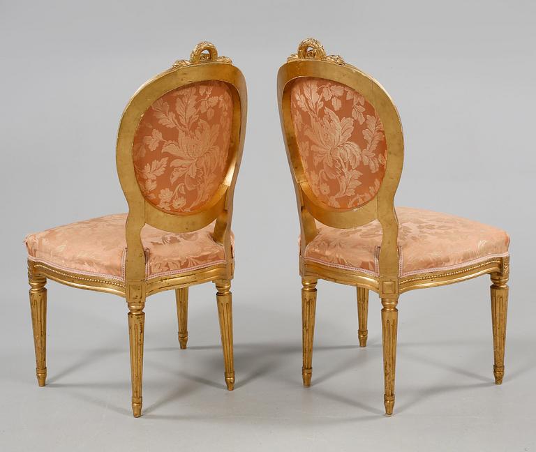 STOLAR, ett par, gustaviansk stil, tidigt 1900-tal.