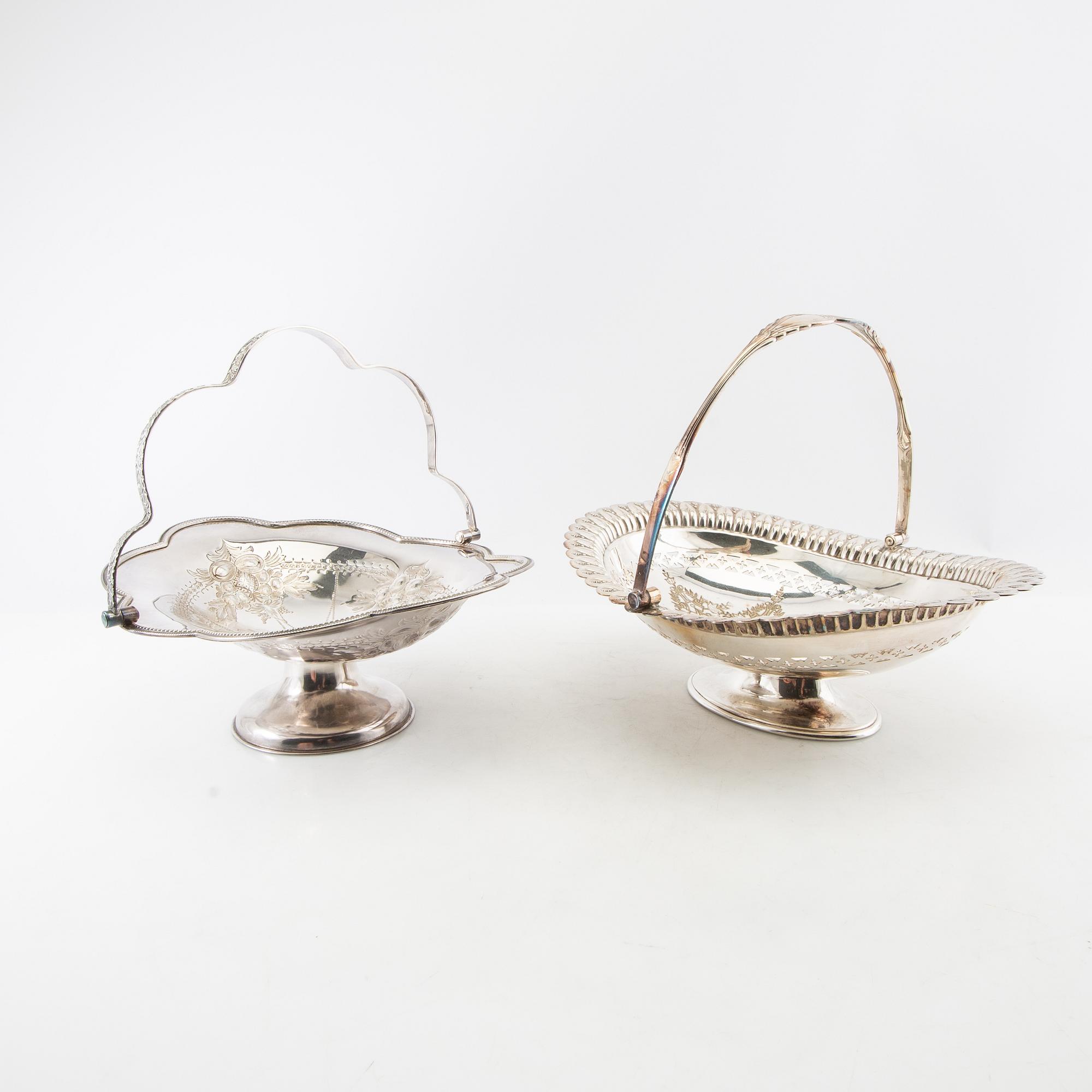 Bread baskets, 2 pieces, silver-plated, early 20th century.