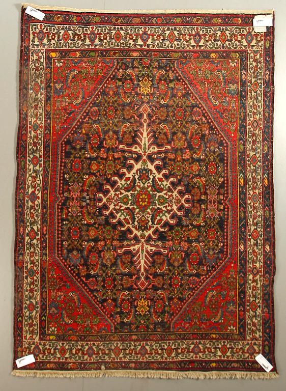 MATTA. Persisk Bikikabad, ca 200 x 140.