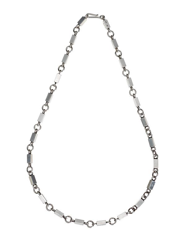 A Wiwen Nilsson sterling necklace, Lund 1967.