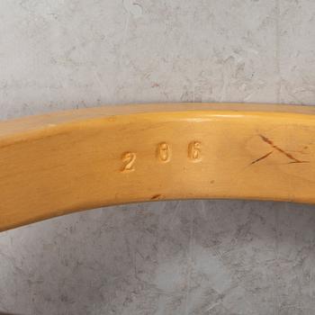 Alvar Aalto, karmstolar, ett par modell 45, Artek 2000-tal.