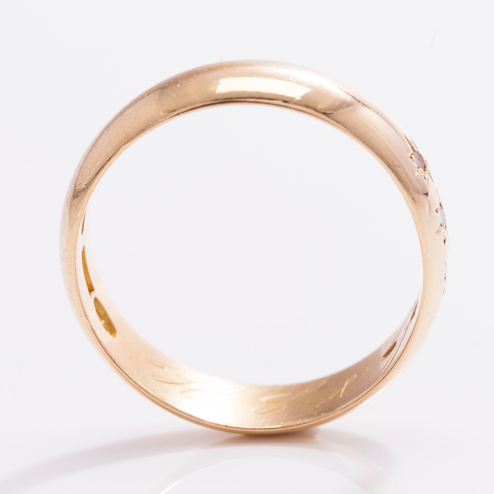 An 20 ct gold ring with diamonds ca. 0.075 ct in total. Johan Wilhelm Jokiniemi (Johansson), Uusikaupunki, Finland 1916.