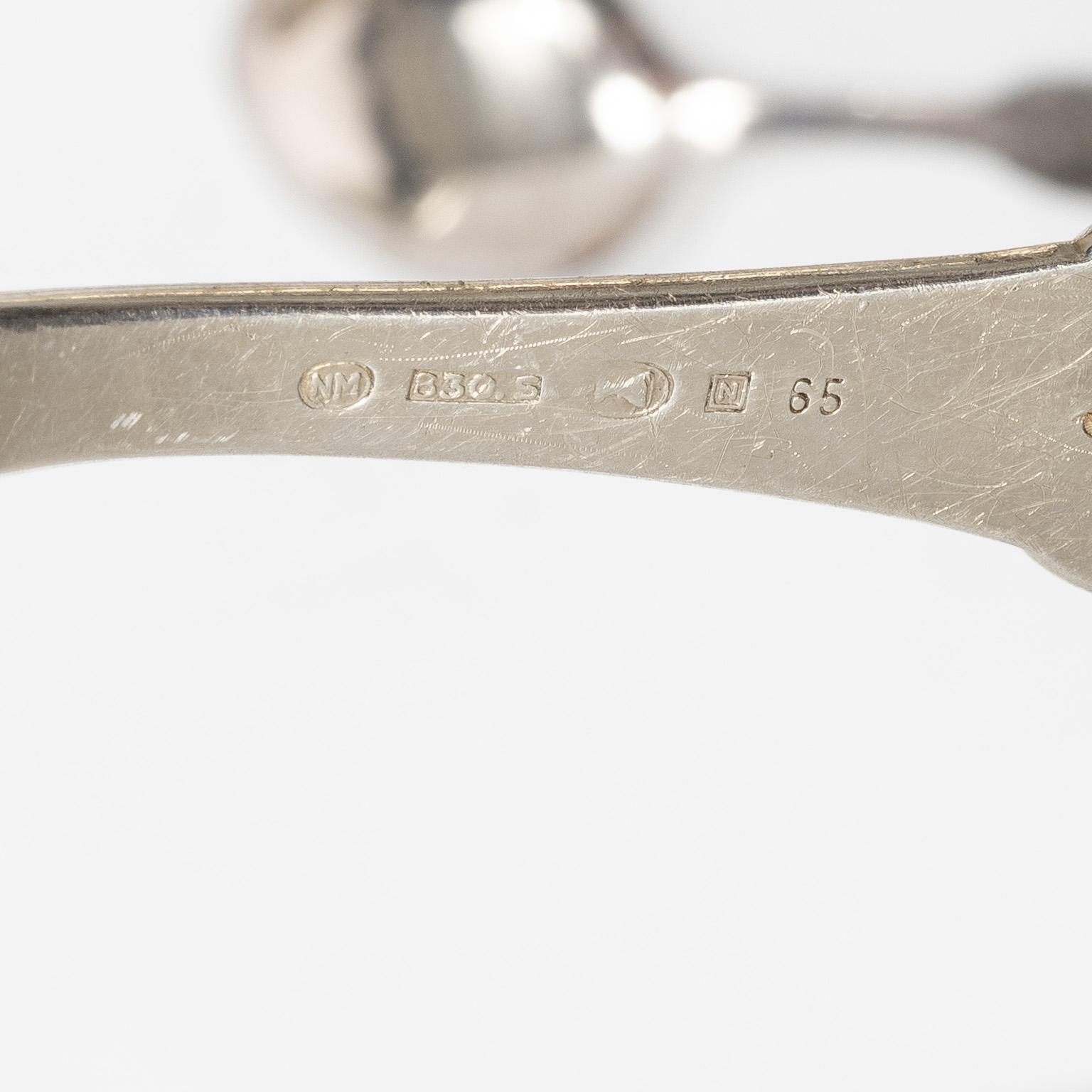 Bestick, 17 delar, silver, bl a serveringssked Th Marthinsen, Norge, kaffeskedar CG Hallberg mm.