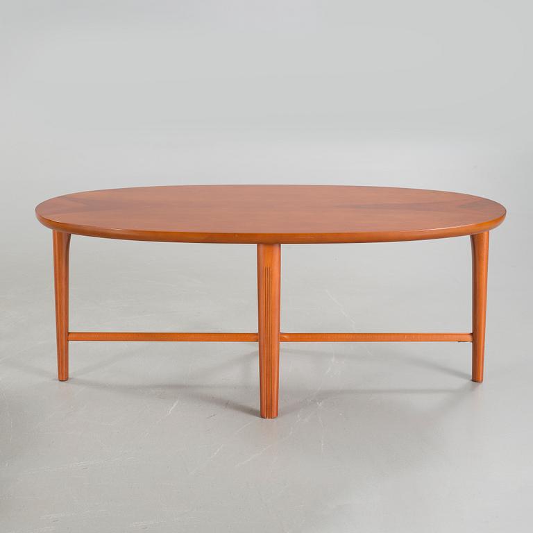 A Sofa table and 2 side tables from around the year of 2000,