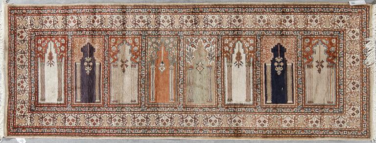 MATTA, Kayseri Saff, ca 222x85 cm.