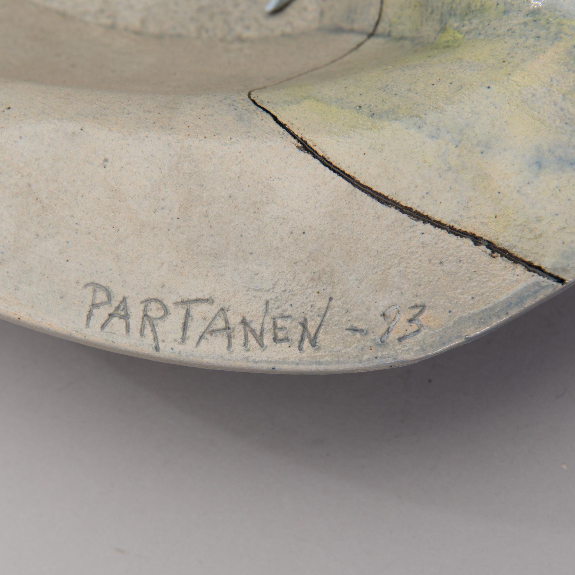 PAULI PARTANEN, A CERAMIC DISH. Eve. Signed Partanen -93.
