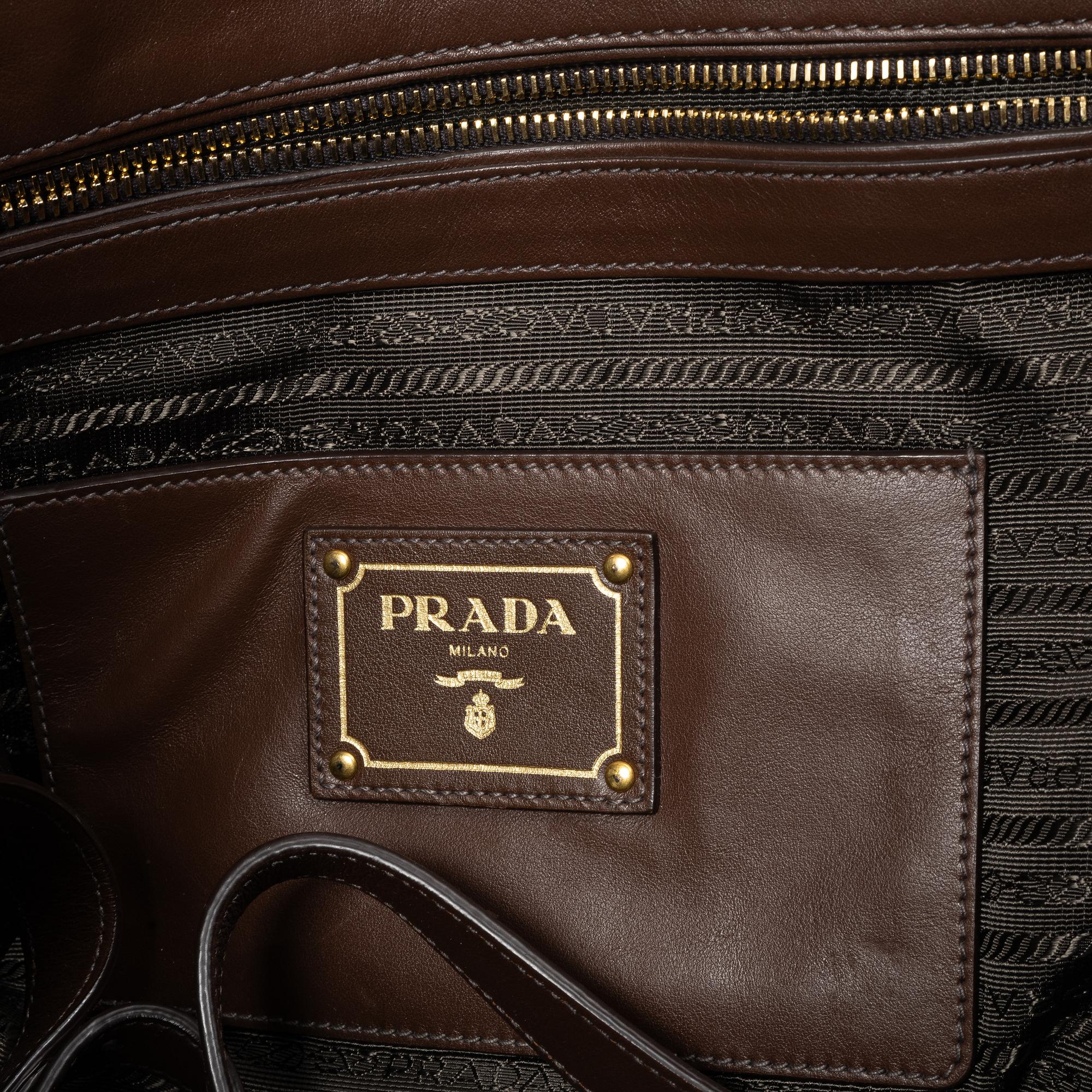 Prada, väska.