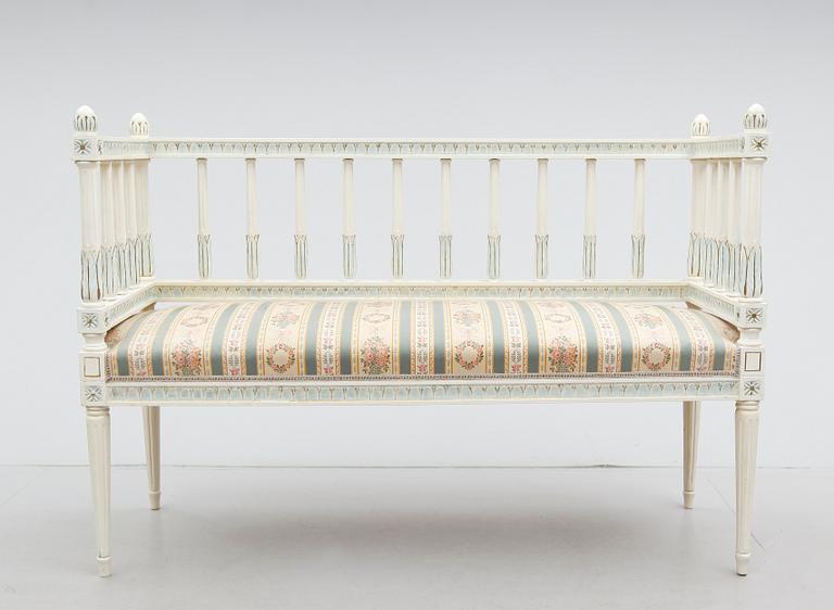 SOFFA, gustaviansk stil, 1900-talets första hälft.