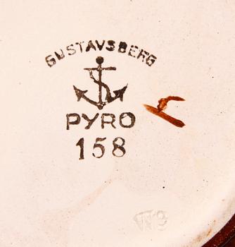 SERVISDELAR, 7 st, "Pyro Brun" samt "Pyro Grön", Wilhelm Kåge, Gustavsberg.