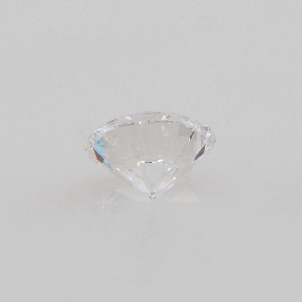 GIA certified round brilliant-cut diamond approx. 0.71 ct D/VVS2.