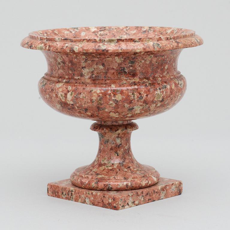 A Swedish Empire 19th century Garberg granitell urn.