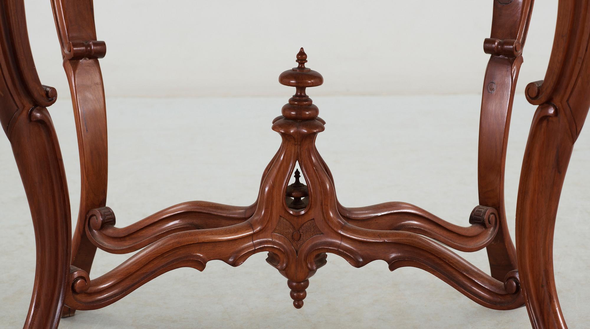 SALONGSBORD, nyrokoko, 1800-talets andra hälft.