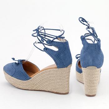 HERMÈS, ett par espadrillos. Storlek 39.