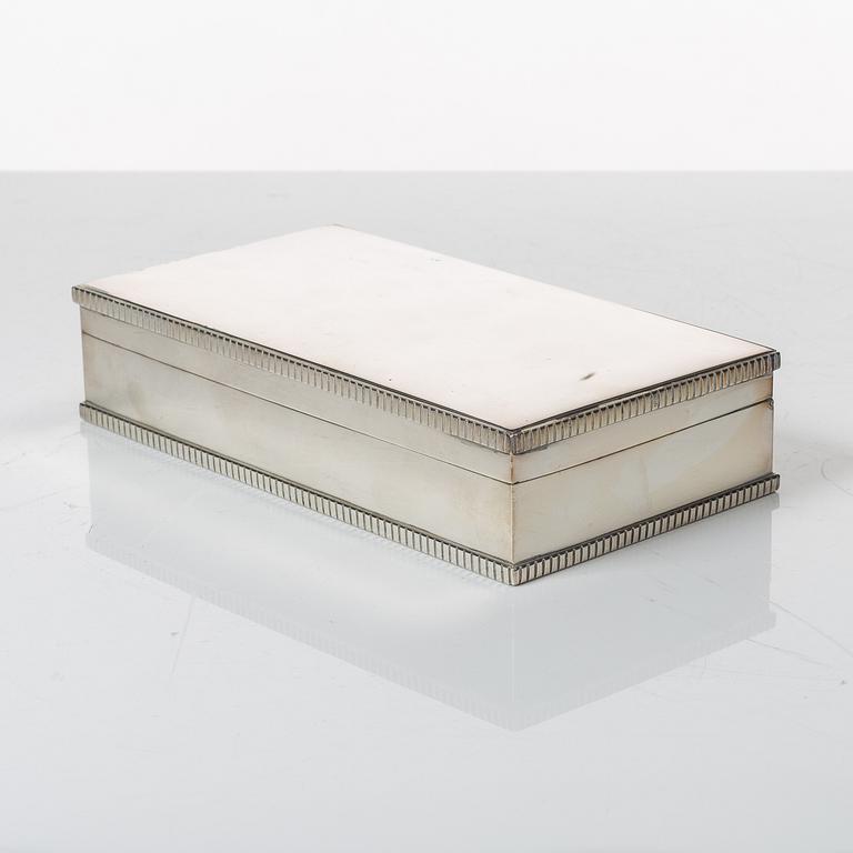 Cigarette/cigar box, silver 835, Swedish import marks, first half of the 20th century.