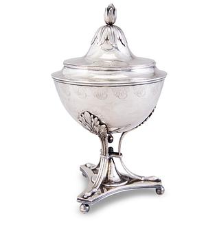 90. A SUGAR BOWL, silver, Carl Anton Carlborg, Turku 1823, Finland.