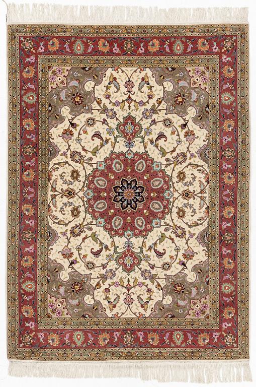 Rug, Tabriz, approx. 212 x 153 cm.