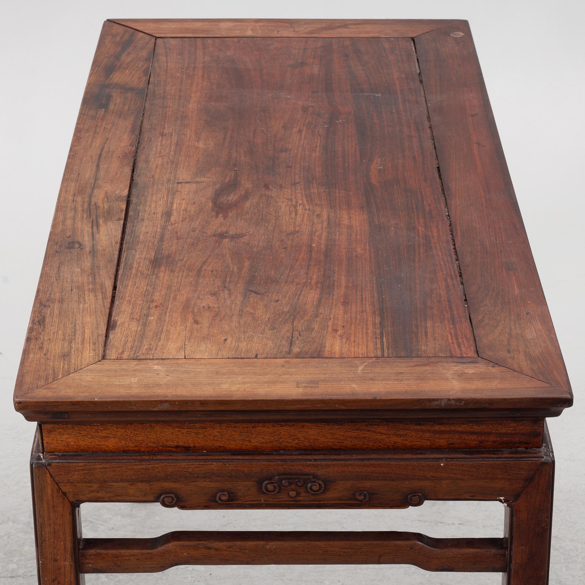 Bord, hardwood, Kina, sen Qingdynsti/tidigt 1900-tal.