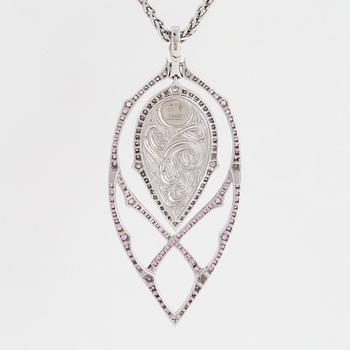 A Stephen Webster "Crystal Haze" necklace.