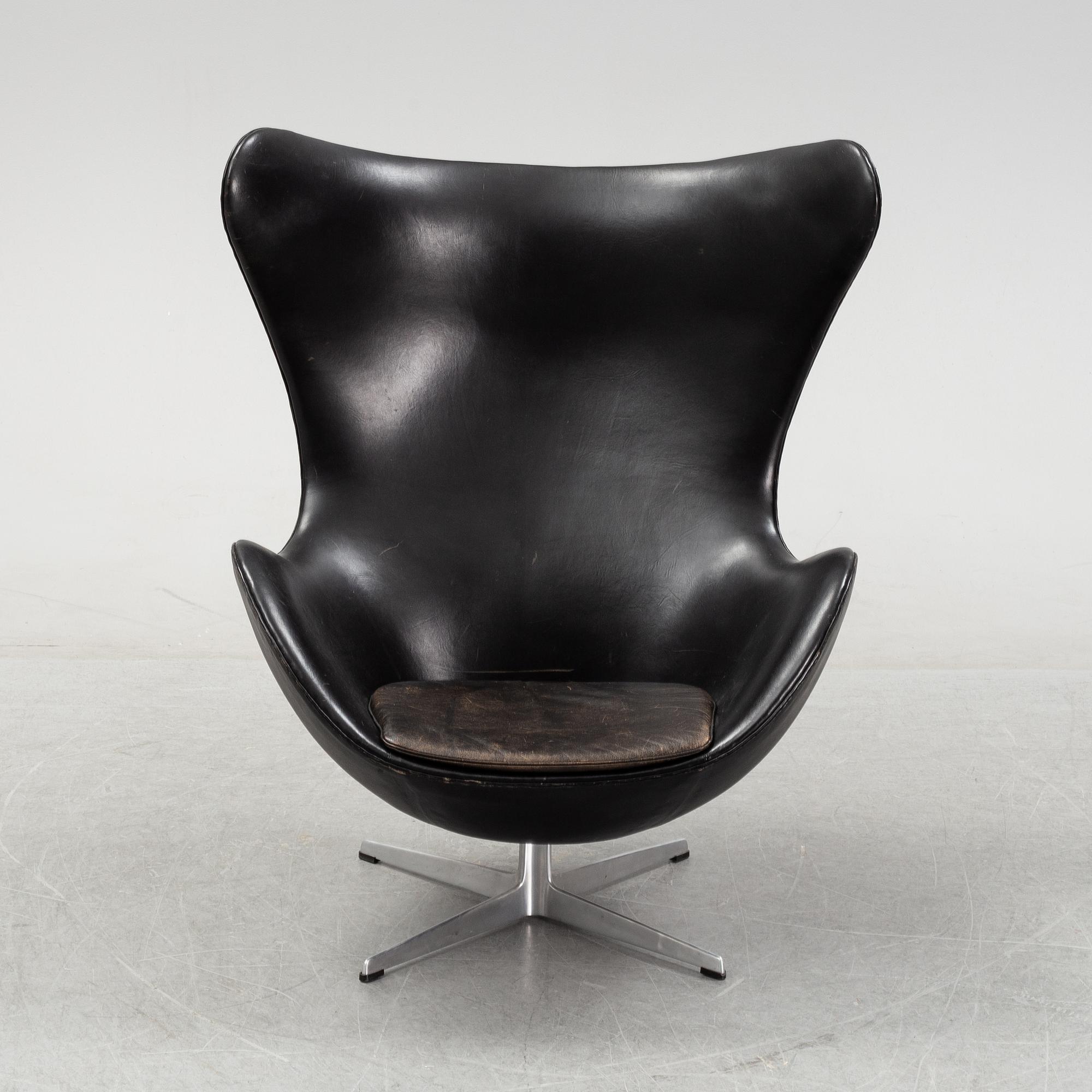 Arne Jacobsen, a 'The egg' easy chair, Fritz Hansen, 1960s.
