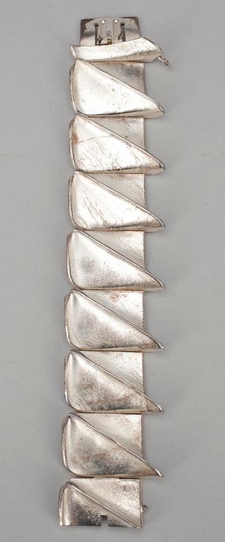ARMBAND, 925 silver, "Silversegel", Björn Weckström, Lapponia 1972. Vikt 125 g.