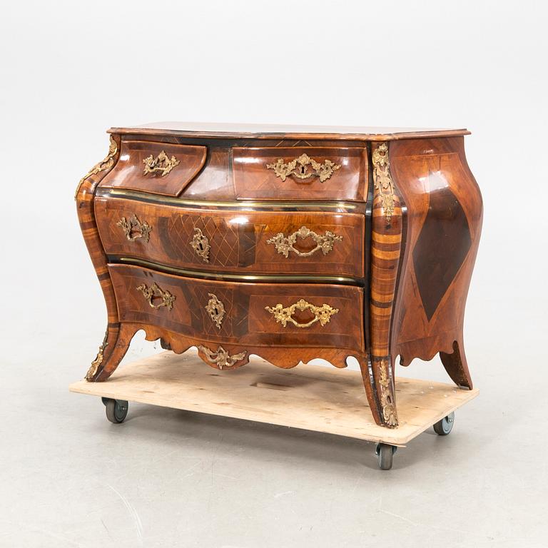 A rococo commode attributed to Johan Neijber (master in Stockholm 1768-1795).