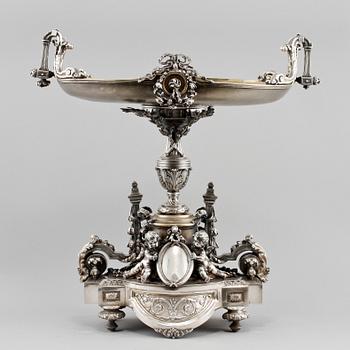 UPPSATSSKÅL, silver, Lars Larsson, Göteborg, 1878. Vikt 3417 g.