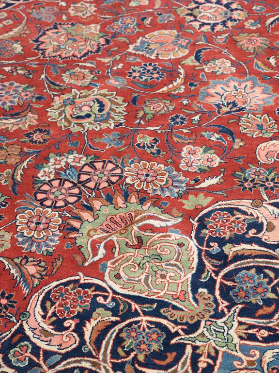 SEMI-ANTIQUE KASHAN. 394 x 309,5 cm.