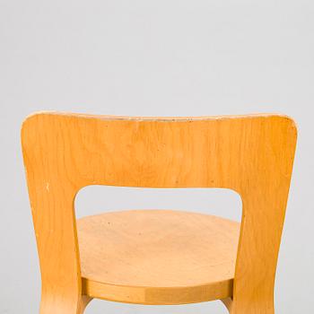 Alvar Aalto, stolar, 3 st, modell 66, Artek 1980-tal.