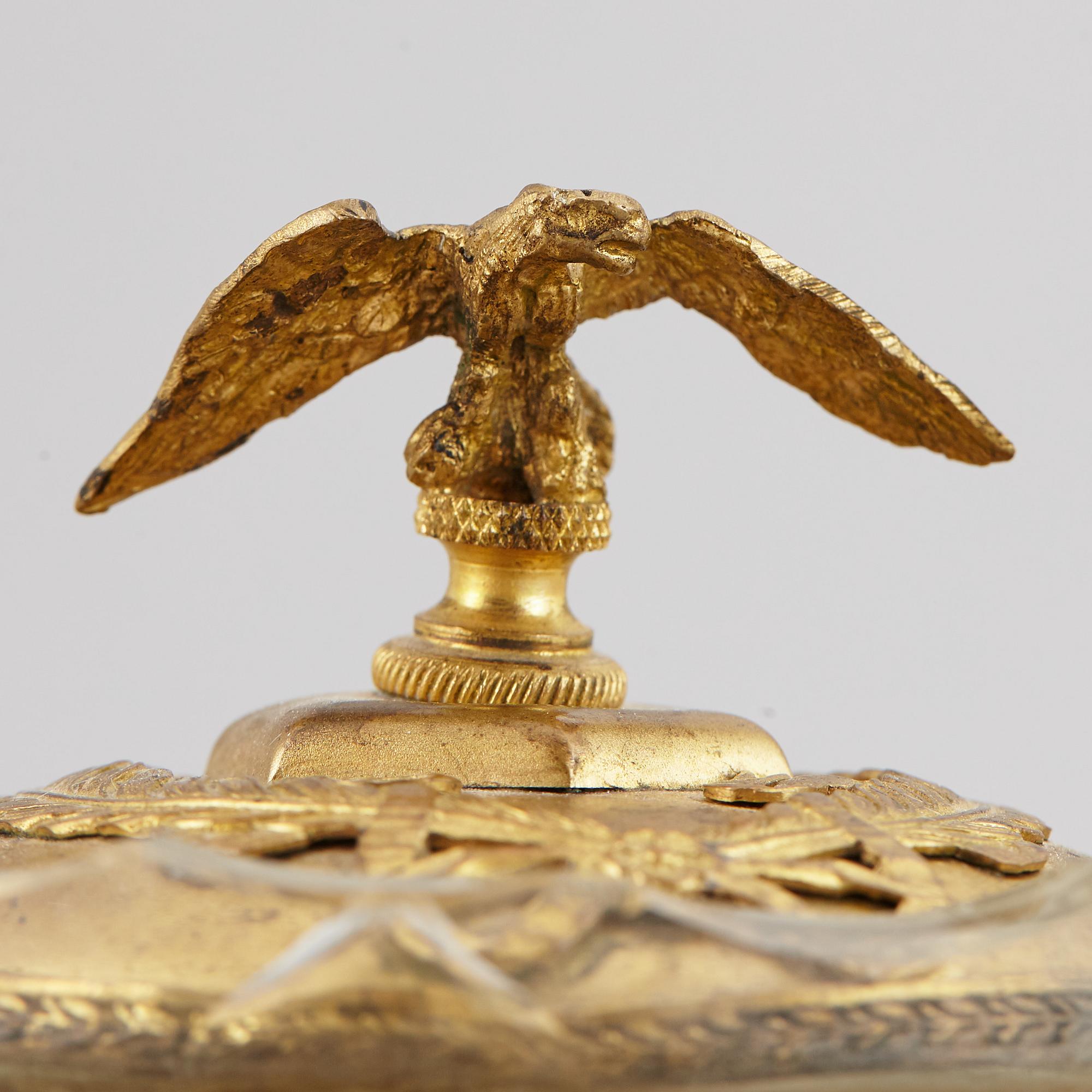 PRYDNADSFÖREMÅL, 4 st, 1800/1900-tal.