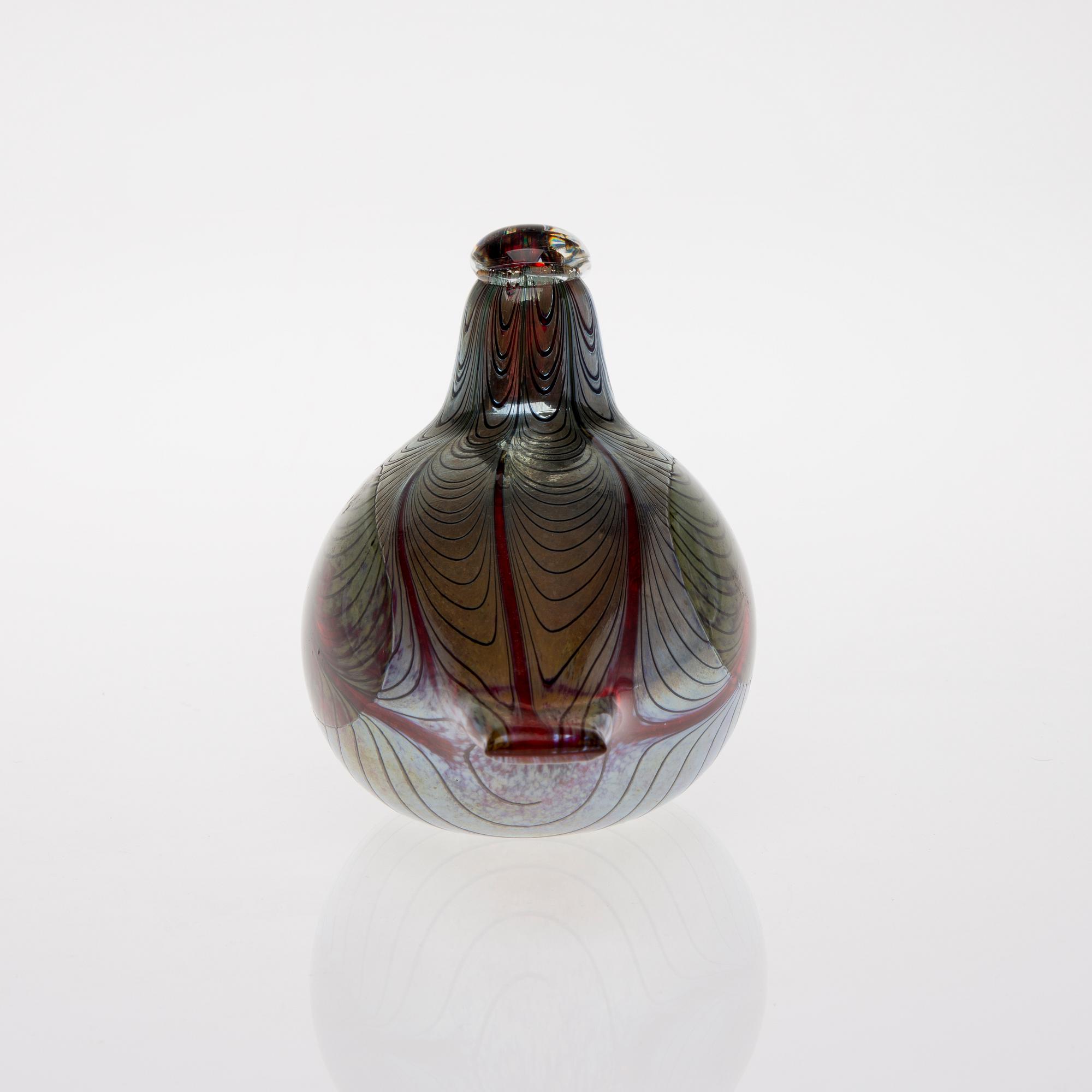 FIGURIN, glas, signerad O. Toikka Nuutajärvi.