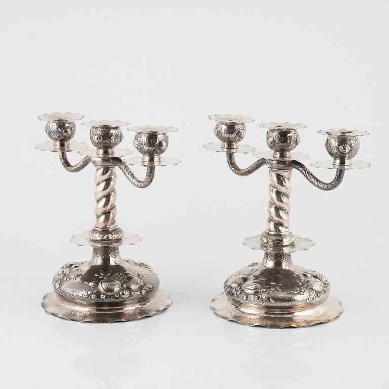 Kandelabrar, ett par, silver, barockstil, CG Hallberg, Stockholm, 1928.